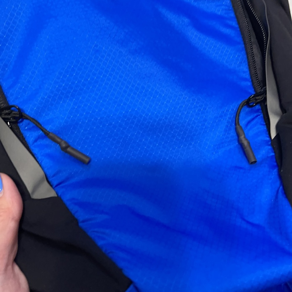 Lululemon Backpack - Picture 4 of 8